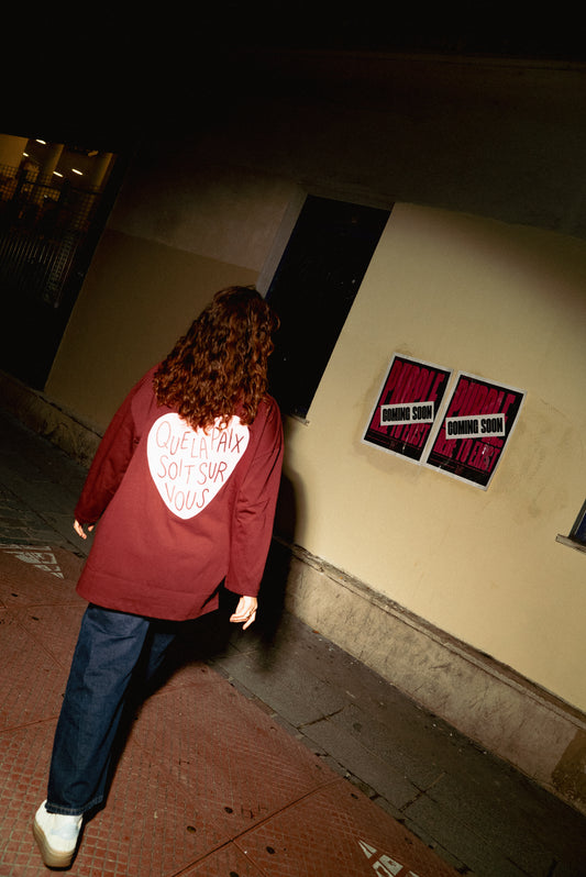 T-shirt oversize asymétrique “Que la paix soit sur vous” – Burgundy